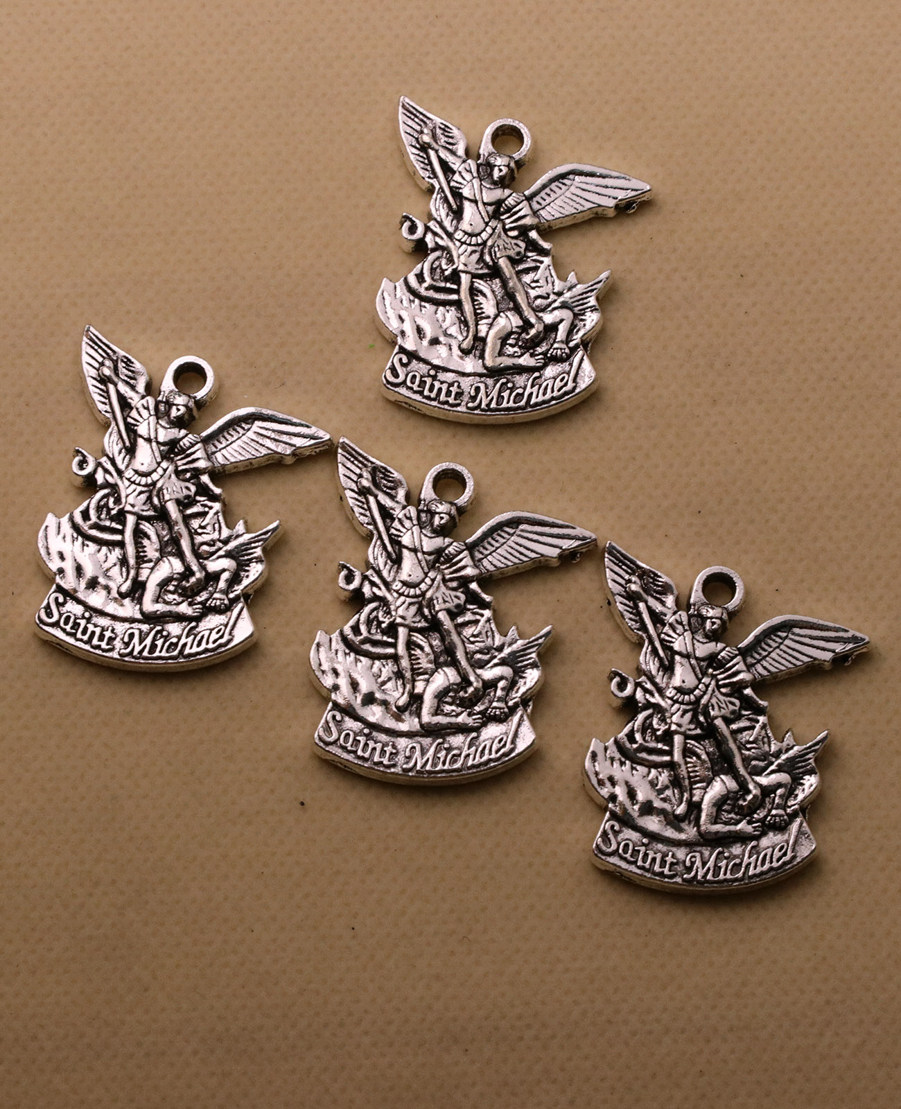 5 ชิ้น Archangel St. Michael เ - Jewelry Making Michaels บทวิจารณ์และราคา