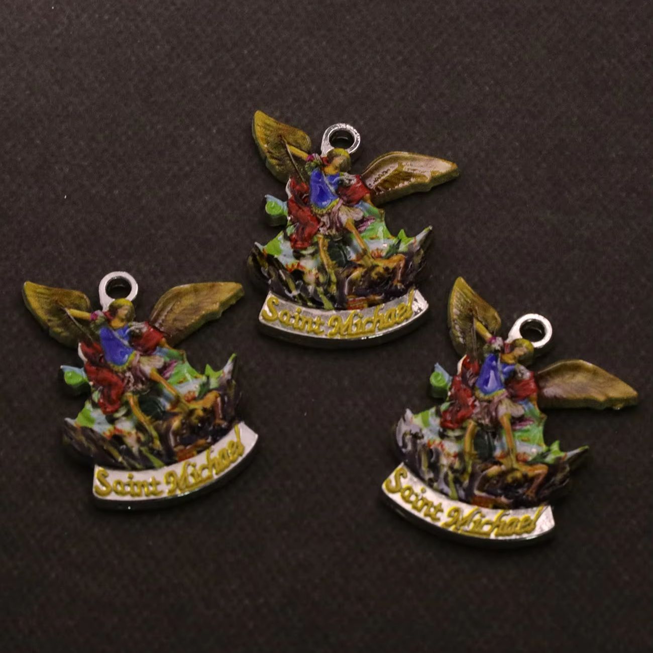 3 ชิ้นคริสเตียน Saint Michael  - Jewelry Making Michaels บทวิจารณ์และราคา