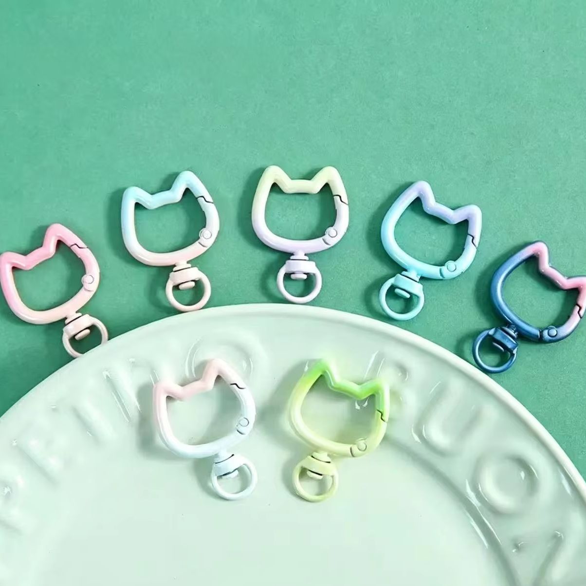 พวงกุญแจรูปแมวน่ารักแบบไล่สี 5 - Jewelry Making Metal บทวิจารณ์และราคา